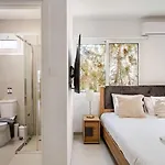 Urban Bay Апартаменты