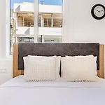 Urban Bay Апартаменты *